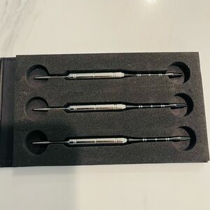 Marlboro Limited Edition Steel Tip Dart Set 3 Darts in Case with 6 Flights